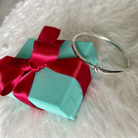 Tiffany and Co. Signature X Bangle - Picture 3 of 7